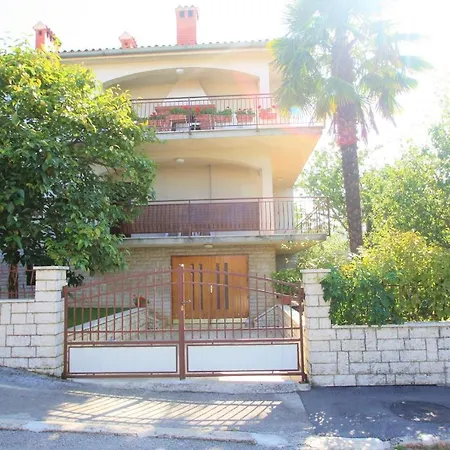 Apartment Labinac Ines, Only 300 M From Beach *