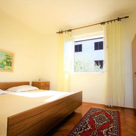 Labinac Ines, Only 300 M From Beach Apartment Porec